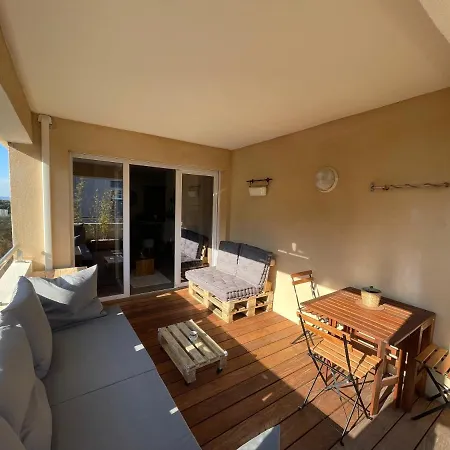 T2 Proche De La Et Au Calme * Аяччо