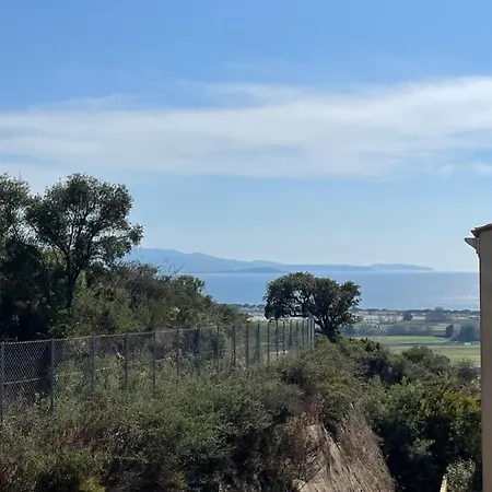 T2 Proche De La Et Au Calme Аяччо