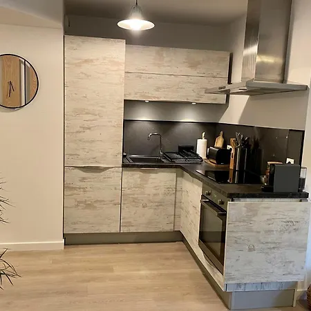 Апартаменти T2 Proche De La Et Au Calme *
