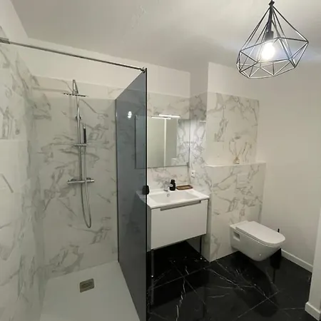 Apartment T2 Proche De La Et Au Calme Ajaccio (Corsica)