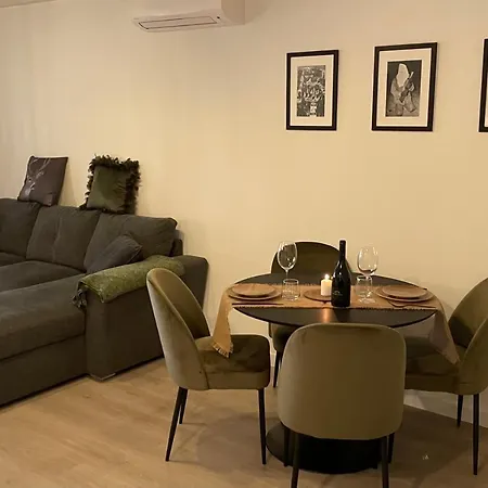 Апартаменти T2 Proche De La Et Au Calme *
